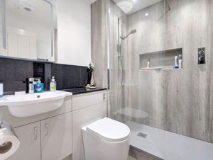 Photo 25- click for photo gallery